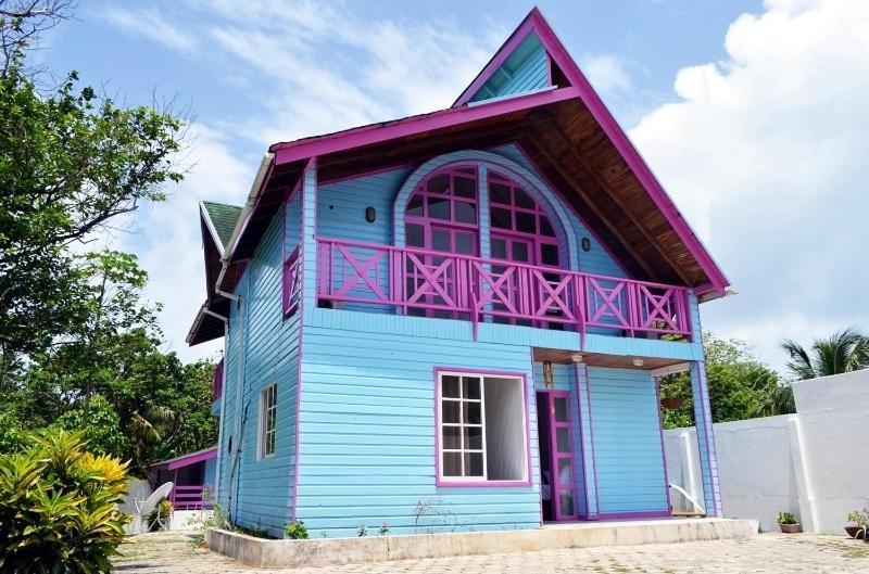 Posada Buganvilla San Andrés Esterno foto