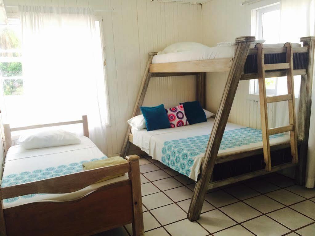 Posada Buganvilla San Andrés Esterno foto