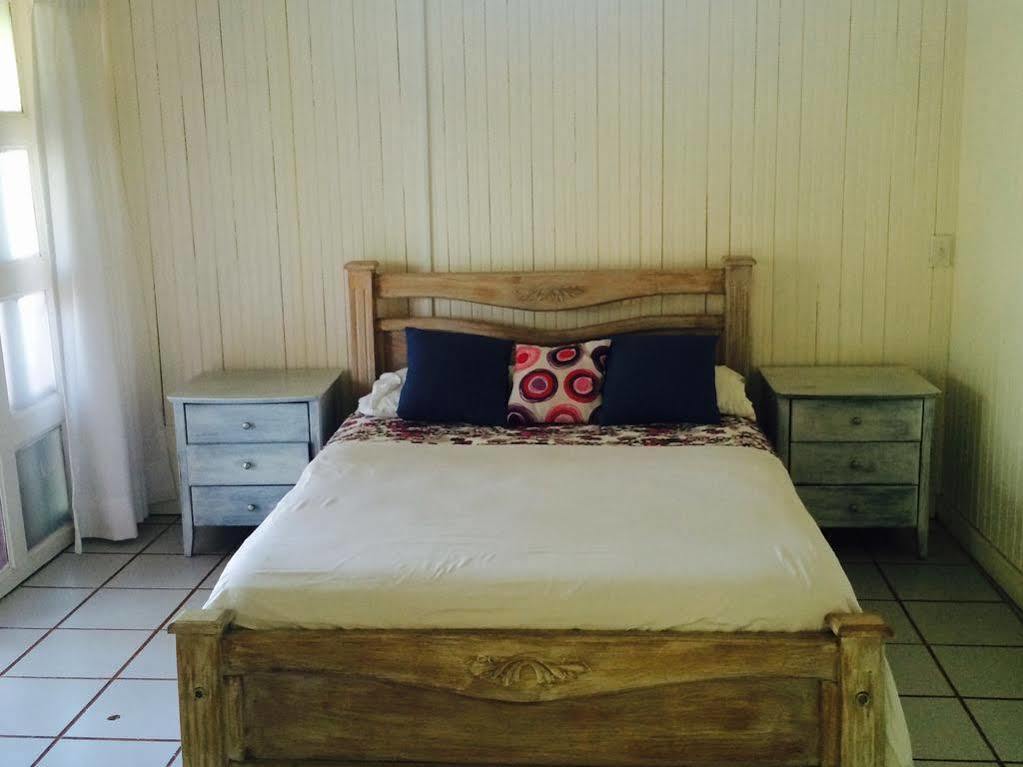 Posada Buganvilla San Andrés Esterno foto